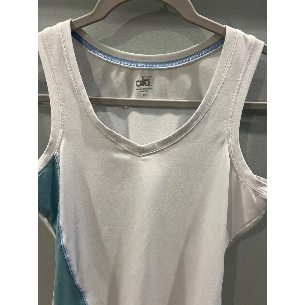 Alo Yoga CoolFit Athletic Tank Top Women's Size Medium White Teal V-Neck - Picture 2 of 8